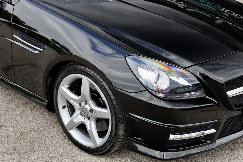 Mercedes-Benz SLK 250 CDI AMG Sport Ultra Low Mileage + Pano Roof + Air Scarf + Sat Nav Image 20