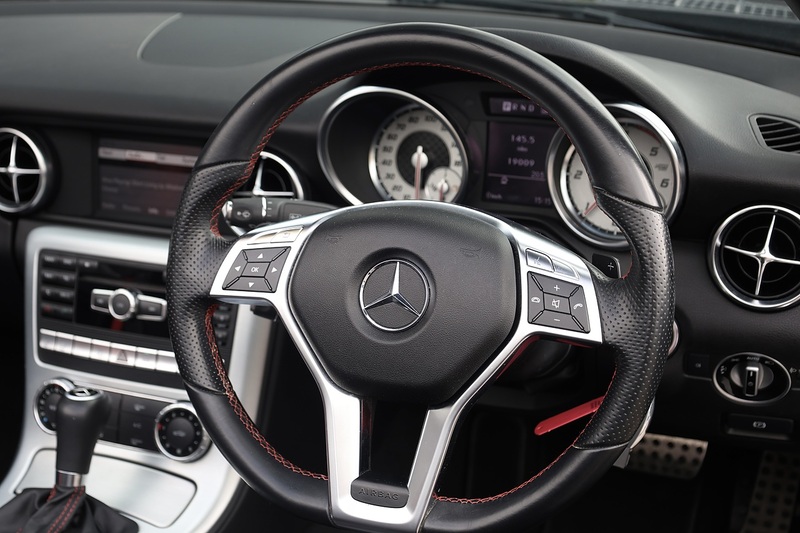 Mercedes-Benz SLK 250 CDI AMG Sport Ultra Low Mileage + Pano Roof + Air Scarf + Sat Nav Image 23