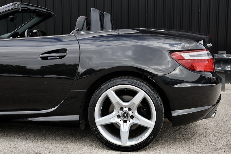 Mercedes-Benz SLK 250 CDI AMG Sport Ultra Low Mileage + Pano Roof + Air Scarf + Sat Nav Image 28