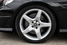 Mercedes-Benz SLK 250 CDI AMG Sport Ultra Low Mileage + Pano Roof + Air Scarf + Sat Nav - Thumb 31