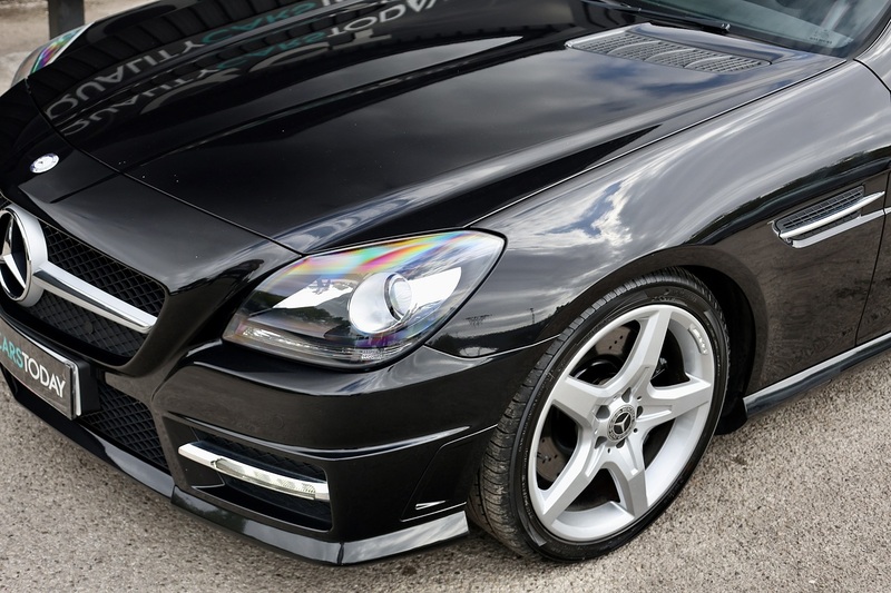 Mercedes-Benz SLK 250 CDI AMG Sport Ultra Low Mileage + Pano Roof + Air Scarf + Sat Nav Image 26