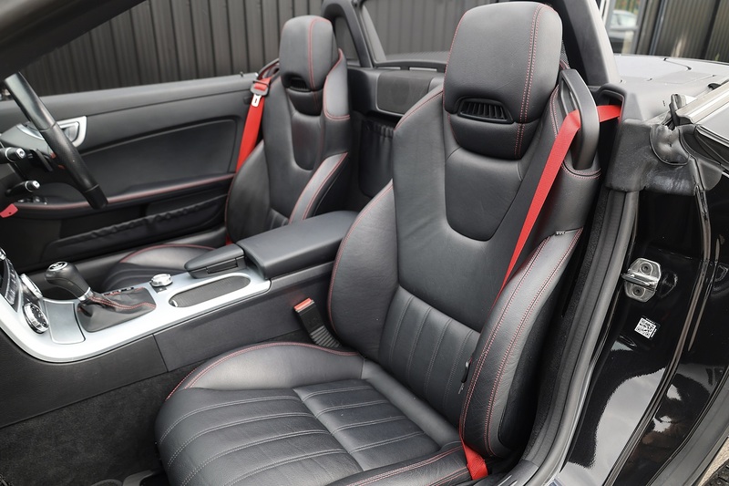 Mercedes-Benz SLK 250 CDI AMG Sport Ultra Low Mileage + Pano Roof + Air Scarf + Sat Nav Image 9