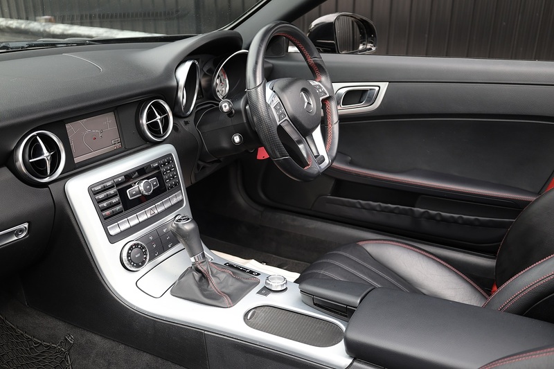 Mercedes-Benz SLK 250 CDI AMG Sport Ultra Low Mileage + Pano Roof + Air Scarf + Sat Nav Image 8