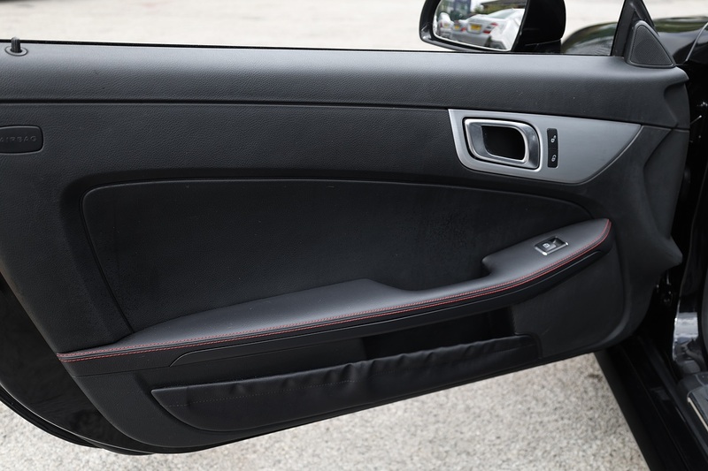 Mercedes-Benz SLK 250 CDI AMG Sport Ultra Low Mileage + Pano Roof + Air Scarf + Sat Nav Image 32