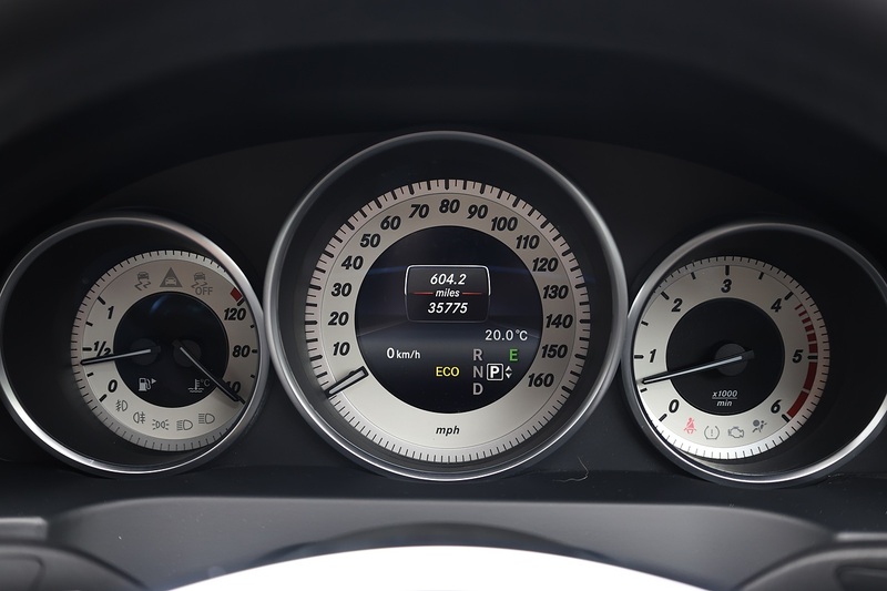 Mercedes-Benz E350 CDI AMG Line Coupe 1 Former Keeper + Panoramic Roof + Full Service History Image 13