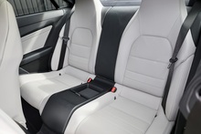 Mercedes-Benz E350 CDI AMG Line Coupe 1 Former Keeper + Panoramic Roof + Full Service History - Thumb 19