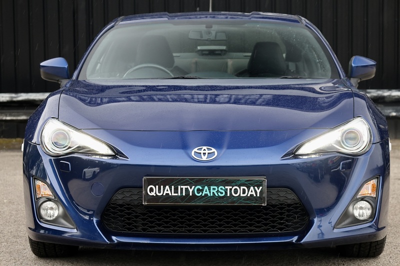 Toyota GT86 Automatic 2 Former Keepers + Full Specialist History + Heated Leather + Sat Nav Image 3