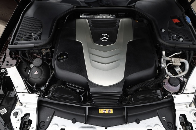Mercedes-Benz E350d AMG Line Premium+ Convertible 4Matic + Full Mercedes Main Dealer History + Huge Spec Image 30