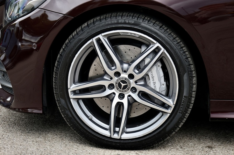 Mercedes-Benz E350d AMG Line Premium+ Convertible 4Matic + Full Mercedes Main Dealer History + Huge Spec Image 36