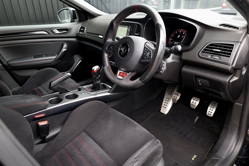 Renault Megane R.S.300 Trophy Recaro Seats + BOSE + LSD + Cup + R.Camera Image 24
