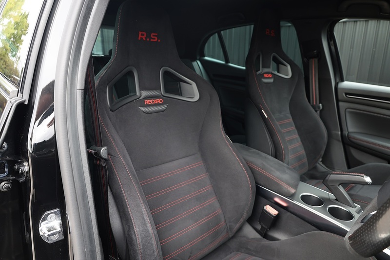 Renault Megane R.S.300 Trophy Recaro Seats + BOSE + LSD + Cup + R.Camera Image 30