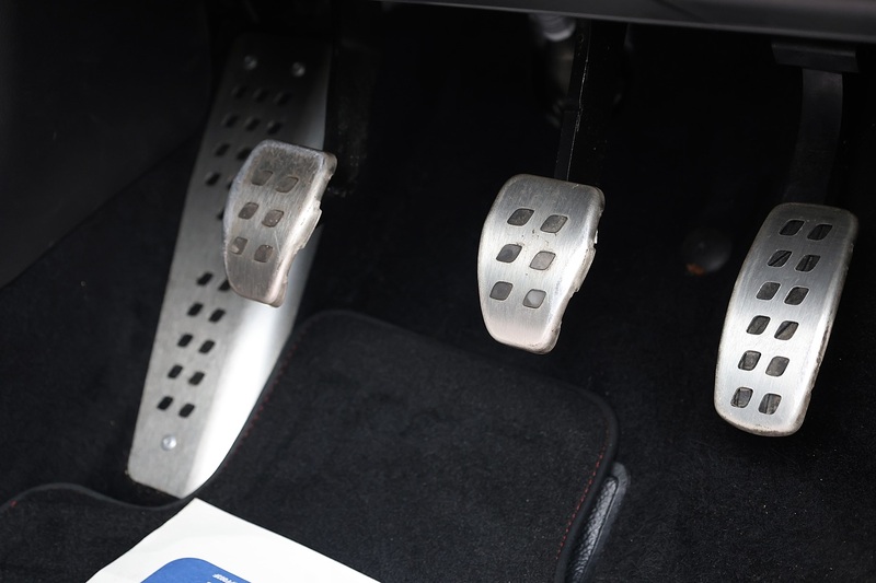 Renault Megane R.S.300 Trophy Recaro Seats + BOSE + LSD + Cup + R.Camera Image 33