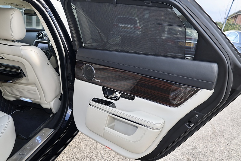 Jaguar XJL Portfolio Rare Spec + Exceptional Condition + Significant Recent Expenditure Image 20