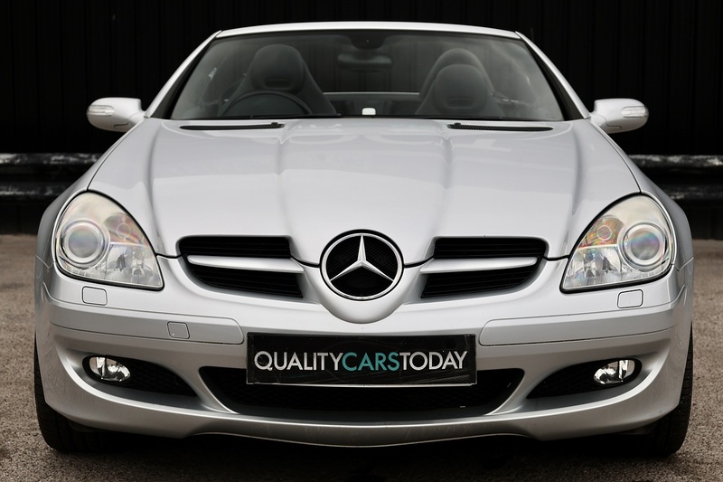 Mercedes-Benz SLK 350 2 Former Keepers + 15 Services + Air Scarf + COMAND + Heated / Memory Seats Image 3