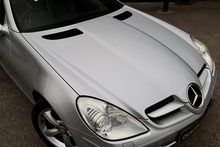 Mercedes-Benz SLK 350 2 Former Keepers + 15 Services + Air Scarf + COMAND + Heated / Memory Seats - Thumb 20