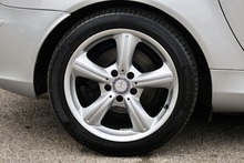 Mercedes-Benz SLK 350 2 Former Keepers + 15 Services + Air Scarf + COMAND + Heated / Memory Seats - Thumb 34