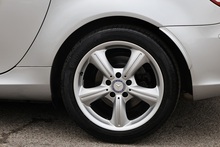 Mercedes-Benz SLK 350 2 Former Keepers + 15 Services + Air Scarf + COMAND + Heated / Memory Seats - Thumb 31