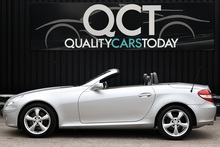 Mercedes-Benz SLK 350 2 Former Keepers + 15 Services + Air Scarf + COMAND + Heated / Memory Seats - Thumb 1
