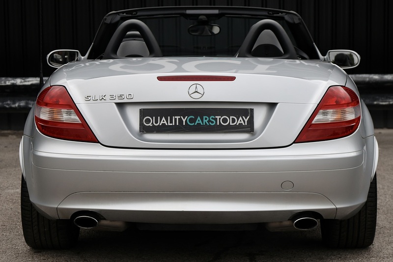 Mercedes-Benz SLK 350 2 Former Keepers + 15 Services + Air Scarf + COMAND + Heated / Memory Seats Image 4