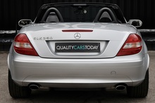 Mercedes-Benz SLK 350 2 Former Keepers + 15 Services + Air Scarf + COMAND + Heated / Memory Seats - Thumb 4
