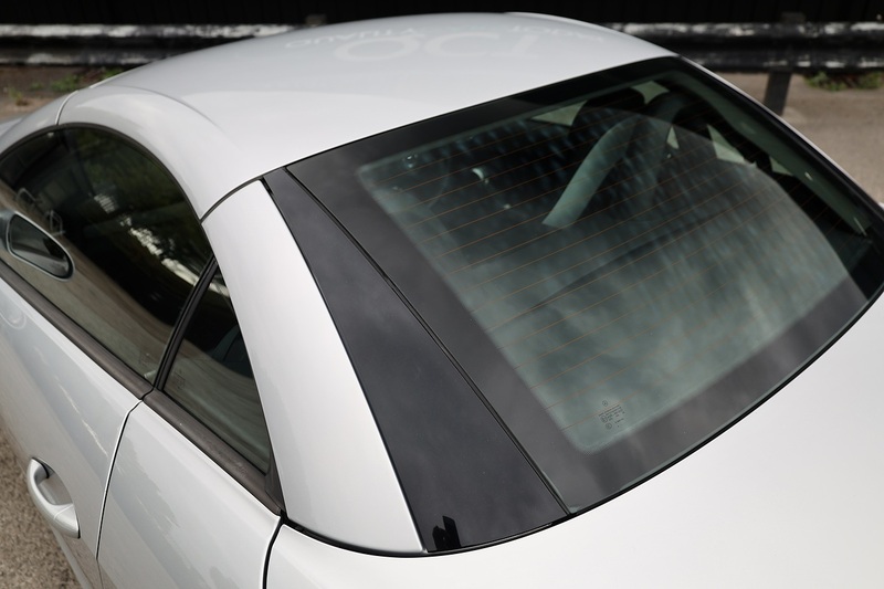 Mercedes-Benz SLK 350 2 Former Keepers + 15 Services + Air Scarf + COMAND + Heated / Memory Seats Image 13