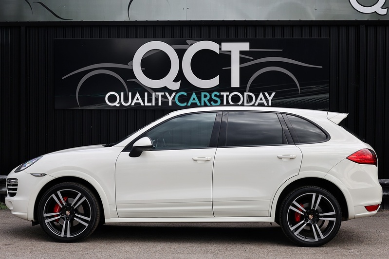 Porsche Cayenne D 2 Former Keepers + Full Porsche Main Dealer + £15k Cost Options Image 1