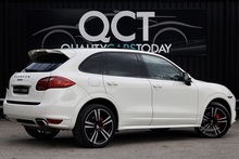 Porsche Cayenne D 2 Former Keepers + Full Porsche Main Dealer + £15k Cost Options - Thumb 9