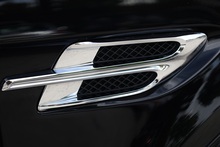 Bentley Bentayga W12 Full Bentley Main Dealer + All Terrain / Touring Spec + Rear Screens - Thumb 9