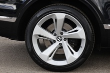 Bentley Bentayga W12 Full Bentley Main Dealer + All Terrain / Touring Spec + Rear Screens - Thumb 20