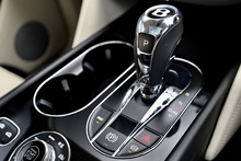 Bentley Bentayga W12 Full Bentley Main Dealer + All Terrain / Touring Spec + Rear Screens - Thumb 41