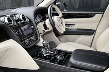 Bentley Bentayga W12 Full Bentley Main Dealer + All Terrain / Touring Spec + Rear Screens - Thumb 11