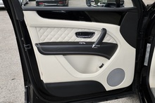 Bentley Bentayga W12 Full Bentley Main Dealer + All Terrain / Touring Spec + Rear Screens - Thumb 56