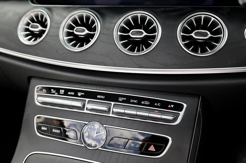 Mercedes-Benz E350d AMG Line Premium Plus 1 Former Keeper + Full Main Dealer History + Nappa + High Spec Image 16