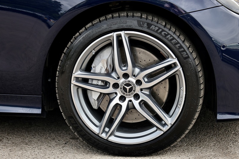 Mercedes-Benz E350d AMG Line Premium Plus 1 Former Keeper + Full Main Dealer History + Nappa + High Spec Image 36