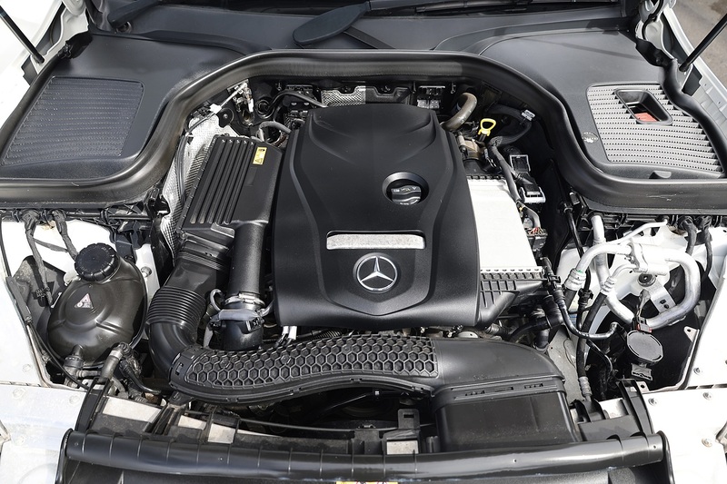Mercedes-Benz GLC 250 AMG Line Premium Plus Full Service History + Panoramic Roof + Exceptional Image 26