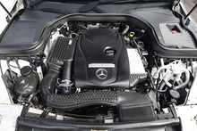 Mercedes-Benz GLC 250 AMG Line Premium Plus Full Service History + Panoramic Roof + Exceptional - Thumb 26