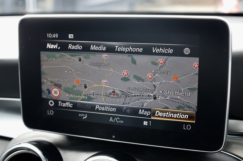 Mercedes-Benz GLC 250 AMG Line Premium Plus Full Service History + Panoramic Roof + Exceptional Image 28