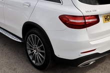Mercedes-Benz GLC 250 AMG Line Premium Plus Full Service History + Panoramic Roof + Exceptional - Thumb 37