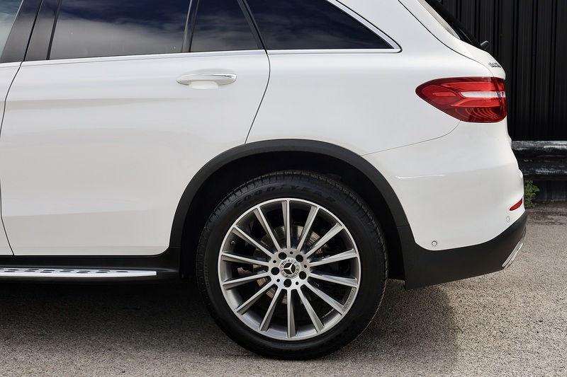 Mercedes-Benz GLC 250 AMG Line Premium Plus Full Service History + Panoramic Roof + Exceptional Image 36