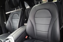 Mercedes-Benz GLC 250 AMG Line Premium Plus Full Service History + Panoramic Roof + Exceptional - Thumb 18