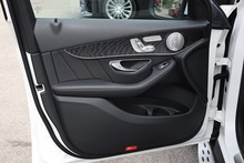 Mercedes-Benz GLC 250 AMG Line Premium Plus Full Service History + Panoramic Roof + Exceptional - Thumb 42