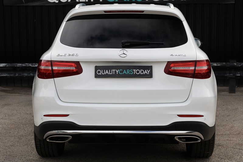 Mercedes-Benz GLC 250 AMG Line Premium Plus Full Service History + Panoramic Roof + Exceptional Image 4