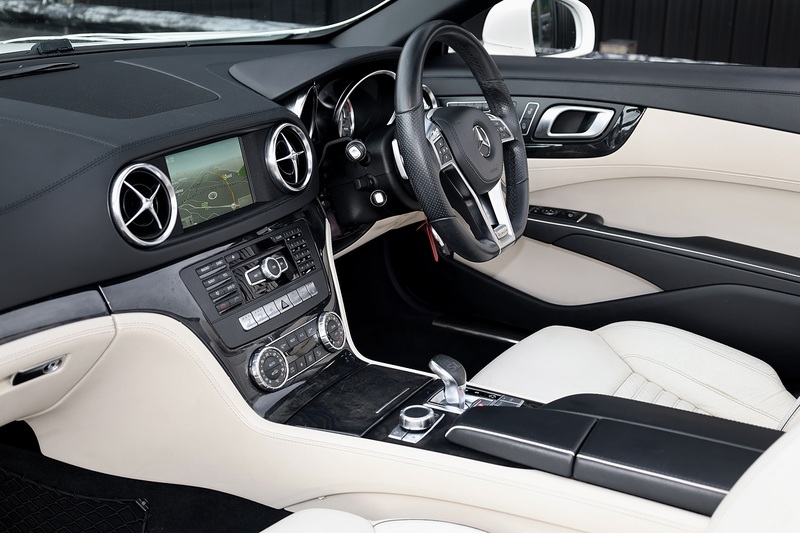 Mercedes-Benz SL 350 AMG Sport AMG Sport Pack + Pano Roof + Very Rare + £12,000 Cost Options Image 5