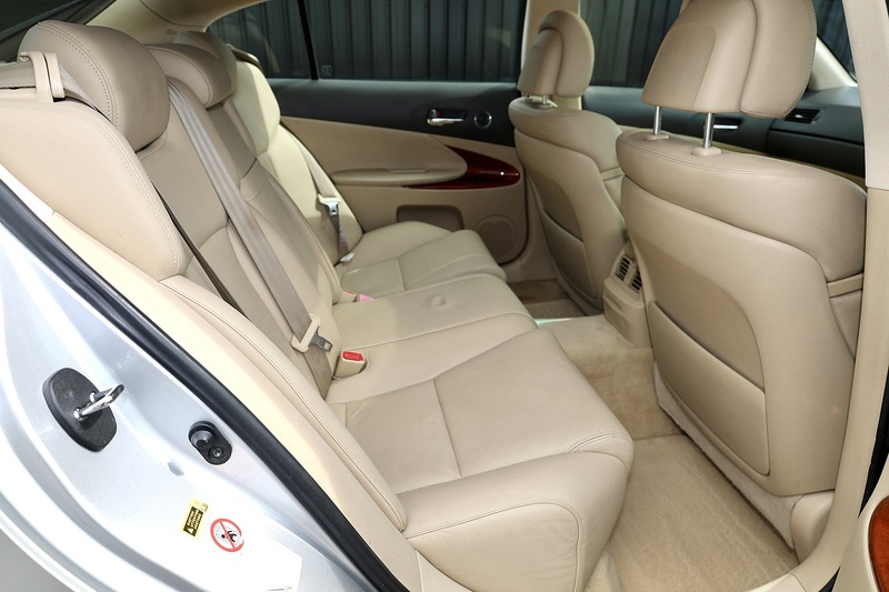Lexus GS 450h Full Lexus Dealer History + Sunroof + Mark Levinson Image 10