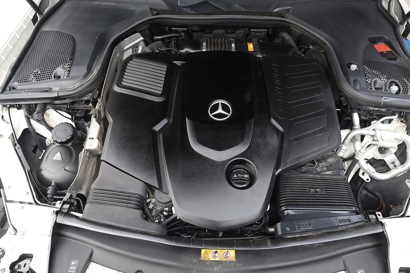 Mercedes-Benz E400d AMG Line Prem+ 1 Former Keeper + Night Pack + 360 Camerasa Image 21