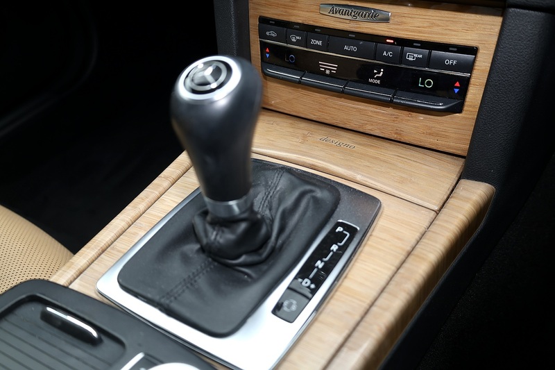 Mercedes-Benz E200 CGI Avantgarde Designo 1 Former Keeper + Designo Specification + £13k Cost Options Image 16