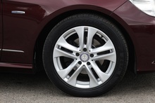 Mercedes-Benz E200 CGI Avantgarde Designo 1 Former Keeper + Designo Specification + £13k Cost Options - Thumb 36