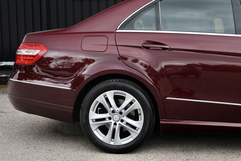 Mercedes-Benz E200 CGI Avantgarde Designo 1 Former Keeper + Designo Specification + £13k Cost Options Image 20