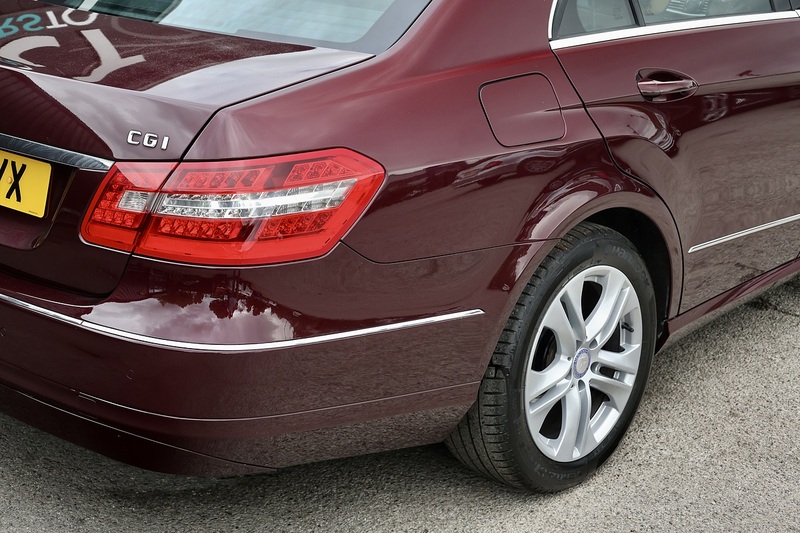 Mercedes-Benz E200 CGI Avantgarde Designo 1 Former Keeper + Designo Specification + £13k Cost Options Image 19