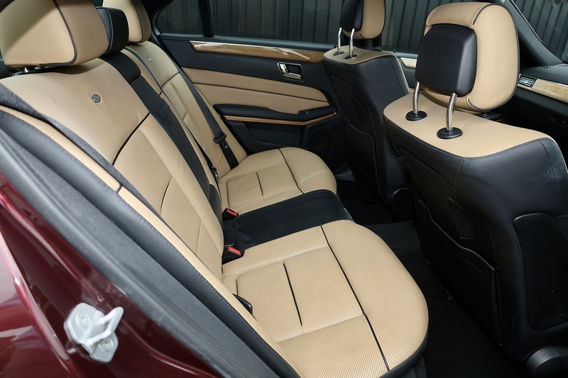 Mercedes-Benz E200 CGI Avantgarde Designo 1 Former Keeper + Designo Specification + £13k Cost Options Image 8